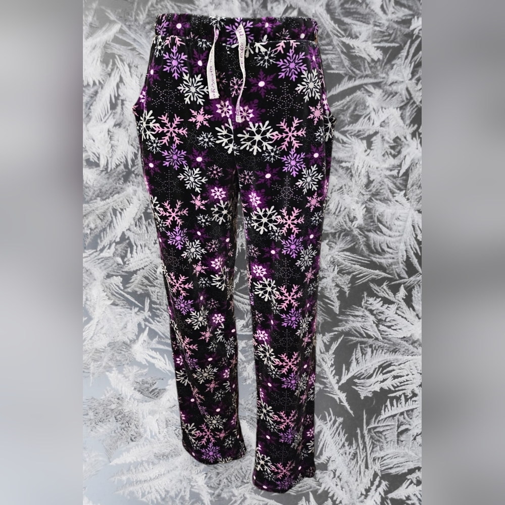 Muk Luks Black and Purple Snowflake Pajama Bottoms Size Small